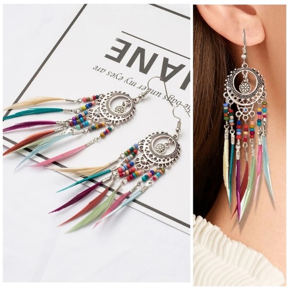 🪶 FEATHER DROP EARRINGS - Picture 2 of 3